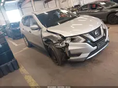 KNMAT2MT4JP529696 2018 NISSAN ROGUE