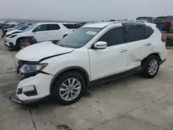 KNMAT2MT4JP534185 2018 NISSAN ROGUE