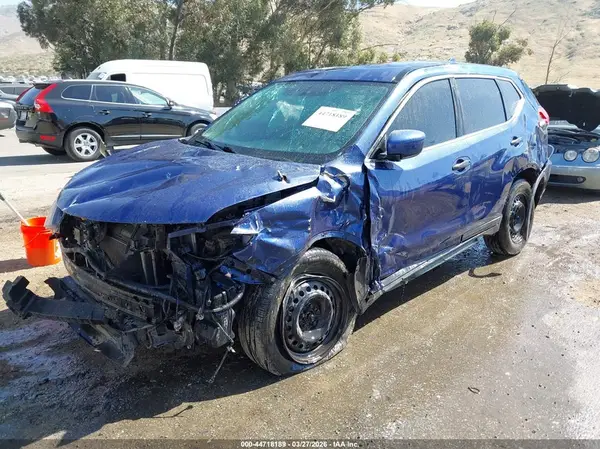 KNMAT2MT4JP534669 2018 NISSAN ROGUE - Image 2