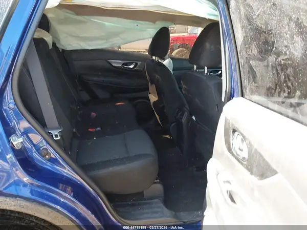 KNMAT2MT4JP534669 2018 NISSAN ROGUE - Image 8