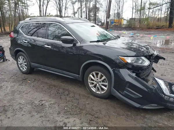 KNMAT2MT4JP535885 2018 NISSAN ROGUE - Image 1