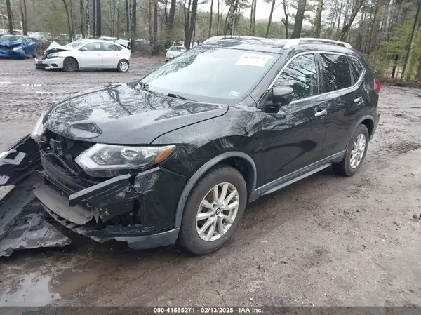 KNMAT2MT4JP535885 2018 NISSAN ROGUE - Image 2