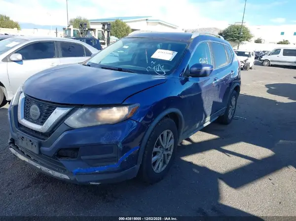 KNMAT2MT4JP539189 2018 NISSAN ROGUE - Image 2