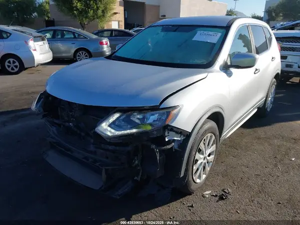 KNMAT2MT4JP540780 2018 NISSAN ROGUE - Image 2