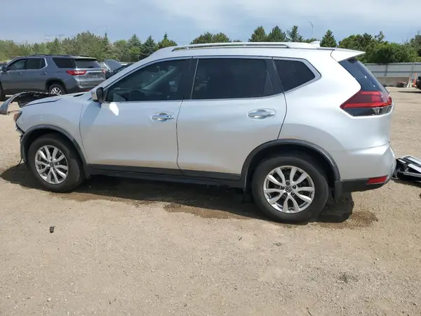 KNMAT2MT4JP546109 2018 NISSAN ROGUE - Image 2