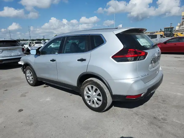 KNMAT2MT4JP547616 2018 NISSAN ROGUE - Image 2