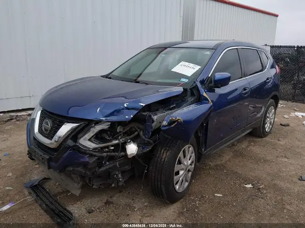 KNMAT2MT4JP548636 2018 NISSAN ROGUE - Image 2