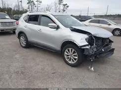 KNMAT2MT4JP552301 2018 NISSAN ROGUE