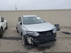 KNMAT2MT4JP553190 2018 NISSAN ROGUE
