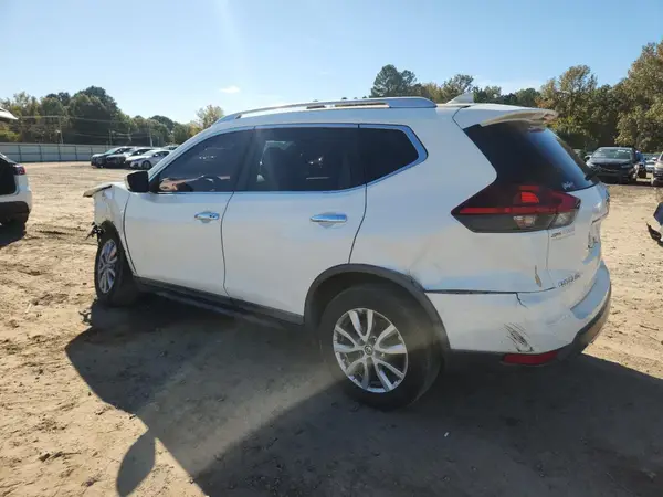 KNMAT2MT4JP553982 2018 NISSAN ROGUE - Image 2