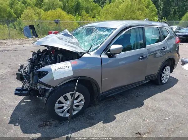 KNMAT2MT4JP561659 2018 NISSAN ROGUE - Image 2