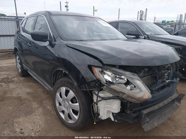 KNMAT2MT4JP567185 2018 NISSAN ROGUE - Image 1