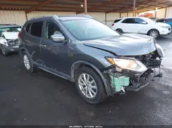 KNMAT2MT4JP569275 2018 NISSAN ROGUE
