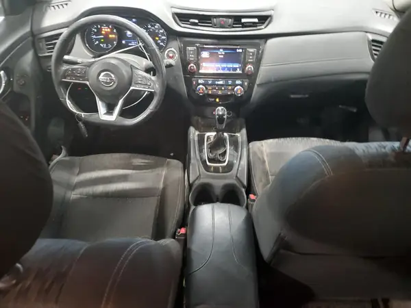 KNMAT2MT4JP570507 2018 NISSAN ROGUE - Image 8