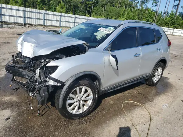 KNMAT2MT4JP571978 2018 NISSAN ROGUE - Image 1