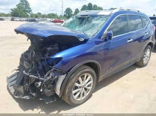 KNMAT2MT4JP572130 2018 NISSAN ROGUE - Image 2