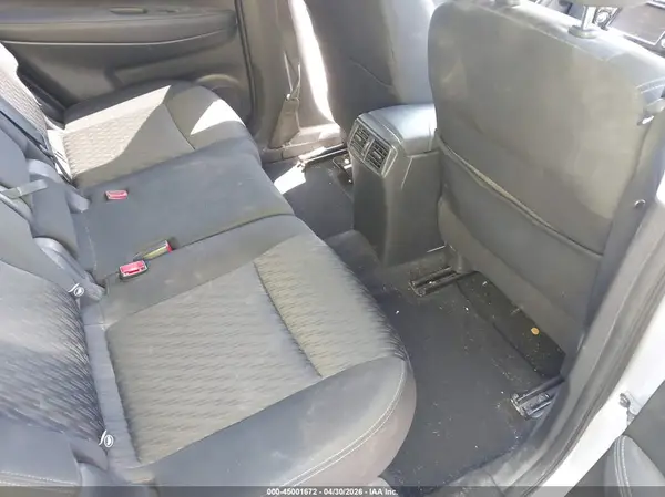 KNMAT2MT4JP572841 2018 NISSAN ROGUE - Image 8