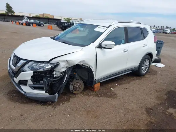 KNMAT2MT4JP576291 2018 NISSAN ROGUE - Image 2