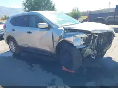 KNMAT2MT4JP576310 2018 NISSAN ROGUE