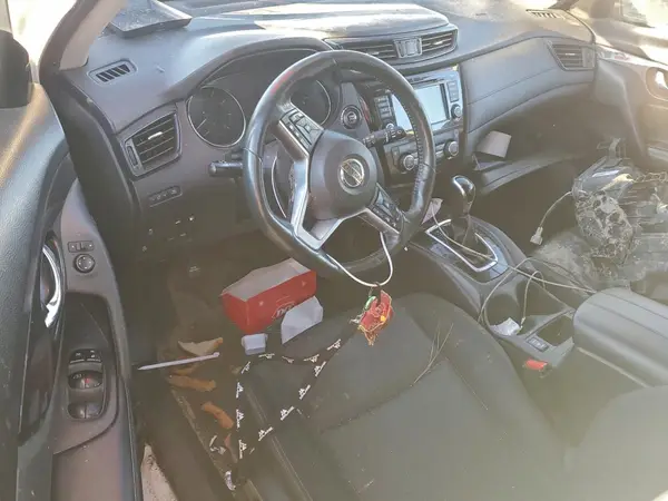 KNMAT2MT4JP577344 2018 NISSAN ROGUE - Image 8