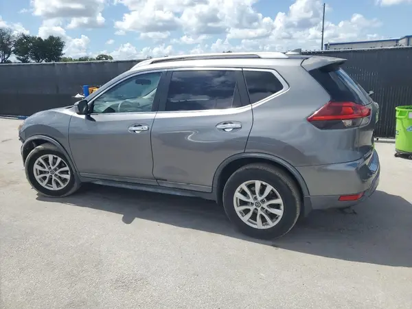 KNMAT2MT4JP580504 2018 NISSAN ROGUE - Image 2