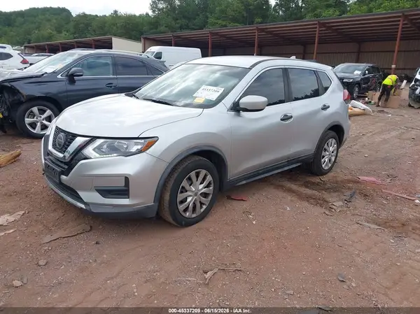 KNMAT2MT4JP584049 2018 NISSAN ROGUE - Image 2