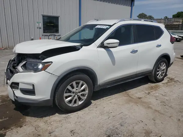 KNMAT2MT4JP587940 2018 NISSAN ROGUE - Image 1