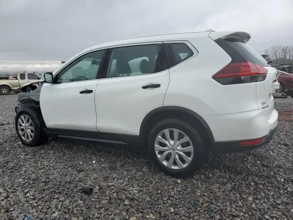 KNMAT2MT4JP588120 2018 NISSAN ROGUE - Image 2