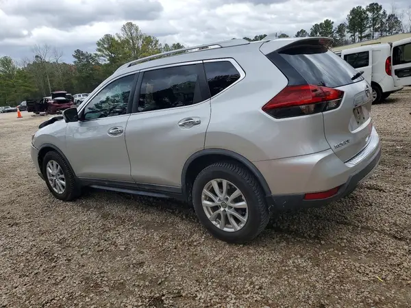 KNMAT2MT4JP593303 2018 NISSAN ROGUE - Image 2