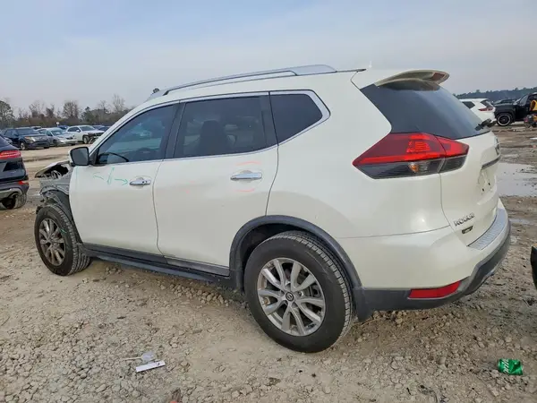 KNMAT2MT4JP596010 2018 NISSAN ROGUE - Image 2