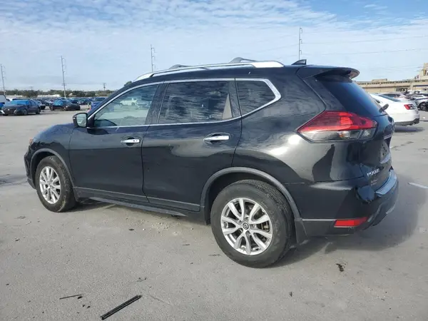 KNMAT2MT4JP597951 2018 NISSAN ROGUE - Image 2