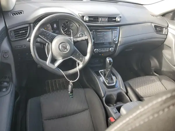KNMAT2MT4JP597951 2018 NISSAN ROGUE - Image 8