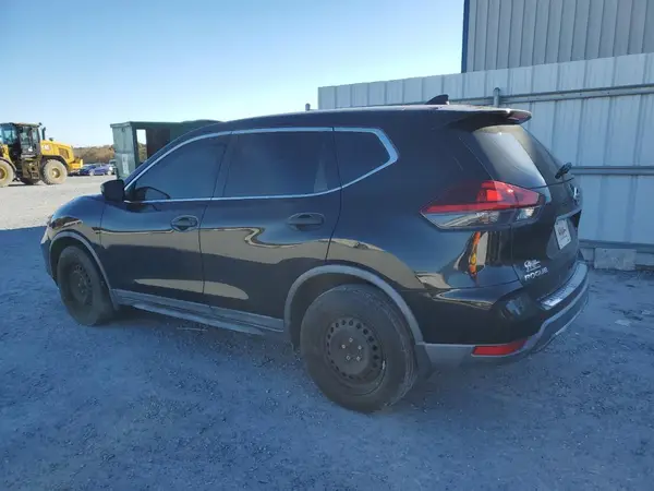KNMAT2MT4JP597982 2018 NISSAN ROGUE - Image 2