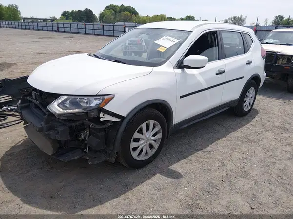 KNMAT2MT4JP600072 2018 NISSAN ROGUE - Image 2