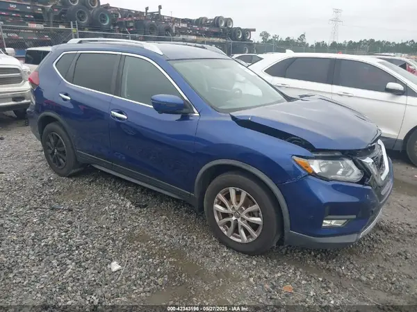 KNMAT2MT4JP602999 2018 NISSAN ROGUE - Image 1
