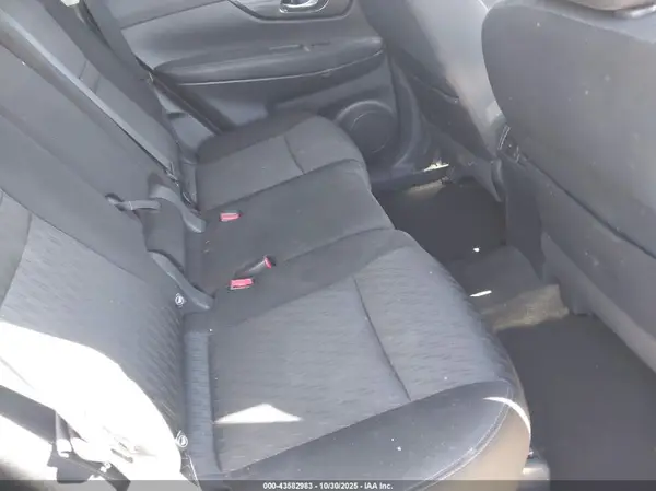 KNMAT2MT4JP604901 2018 NISSAN ROGUE - Image 8