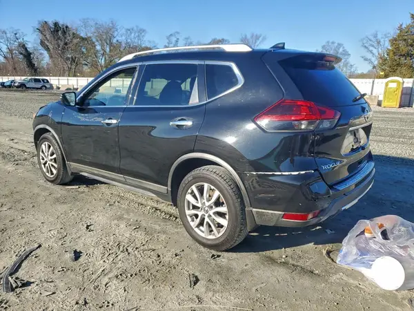 KNMAT2MT4JP606955 2018 NISSAN ROGUE - Image 2