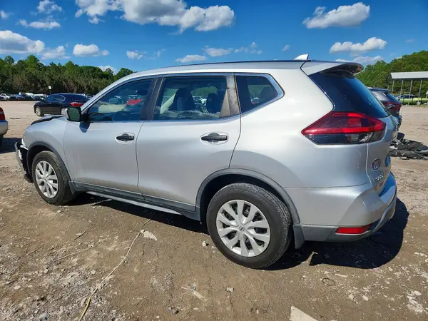 KNMAT2MT4JP609998 2018 NISSAN ROGUE - Image 2
