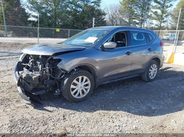 KNMAT2MT4JP611296 2018 NISSAN ROGUE - Image 2