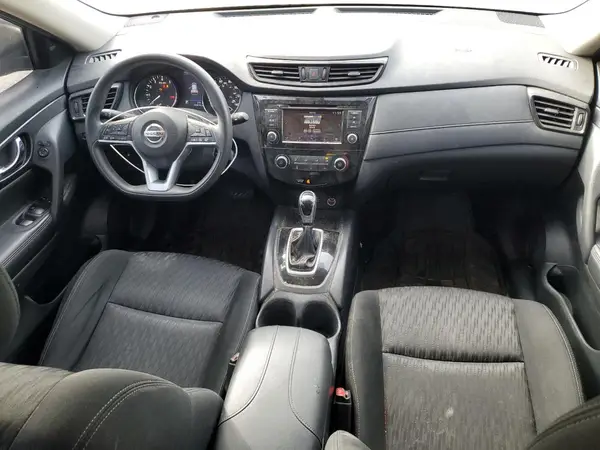 KNMAT2MT4JP615137 2018 NISSAN ROGUE - Image 8
