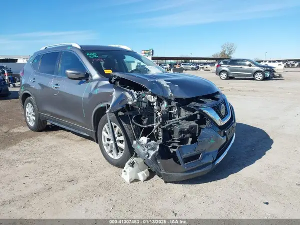 KNMAT2MT4JP620189 2018 NISSAN ROGUE - Image 1