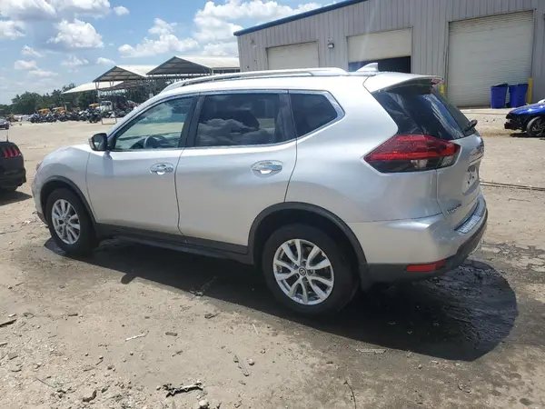 KNMAT2MT4JP621276 2018 NISSAN ROGUE - Image 2