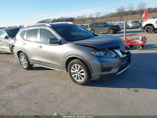 KNMAT2MT4KP505738 2019 NISSAN ROGUE - Image 1