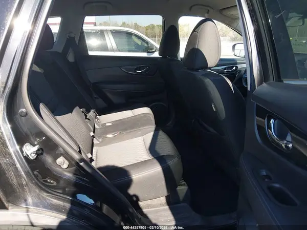 KNMAT2MT4KP506002 2019 NISSAN ROGUE - Image 8