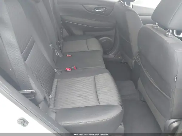KNMAT2MT4KP536049 2019 NISSAN ROGUE - Image 8