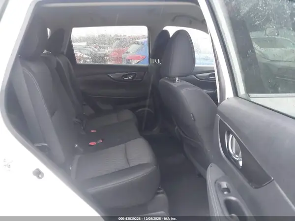 KNMAT2MT4KP540893 2019 NISSAN ROGUE - Image 8
