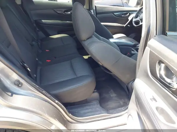 KNMAT2MT4KP556656 2019 NISSAN ROGUE - Image 8
