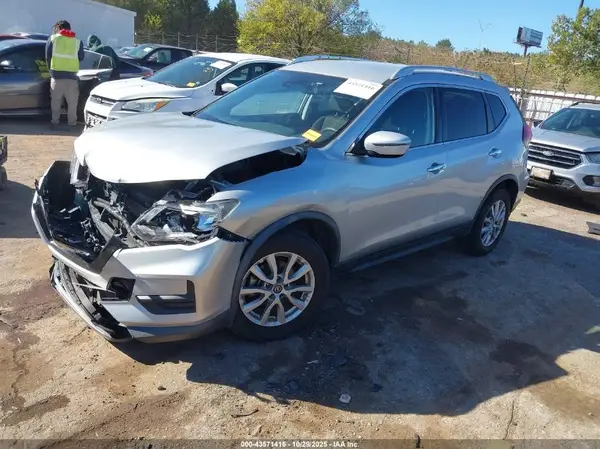 KNMAT2MT4KP557757 2019 NISSAN ROGUE - Image 2