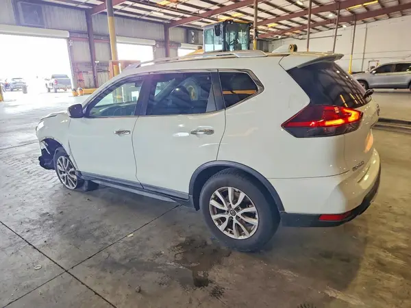 KNMAT2MT4LP527045 2020 NISSAN ROGUE - Image 2