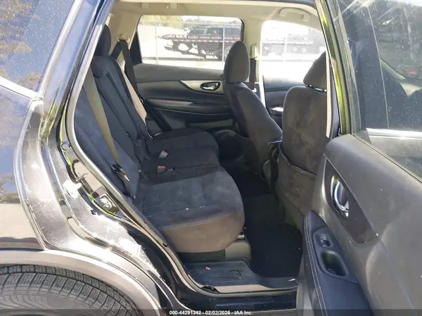 KNMAT2MT5GP597045 2016 NISSAN ROGUE - Image 8